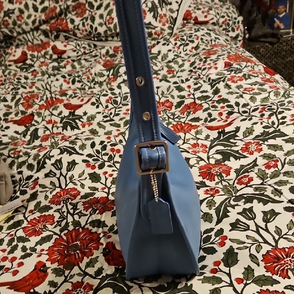 Coach Navy Blue Shoulder Bag - Picture 2 of 10